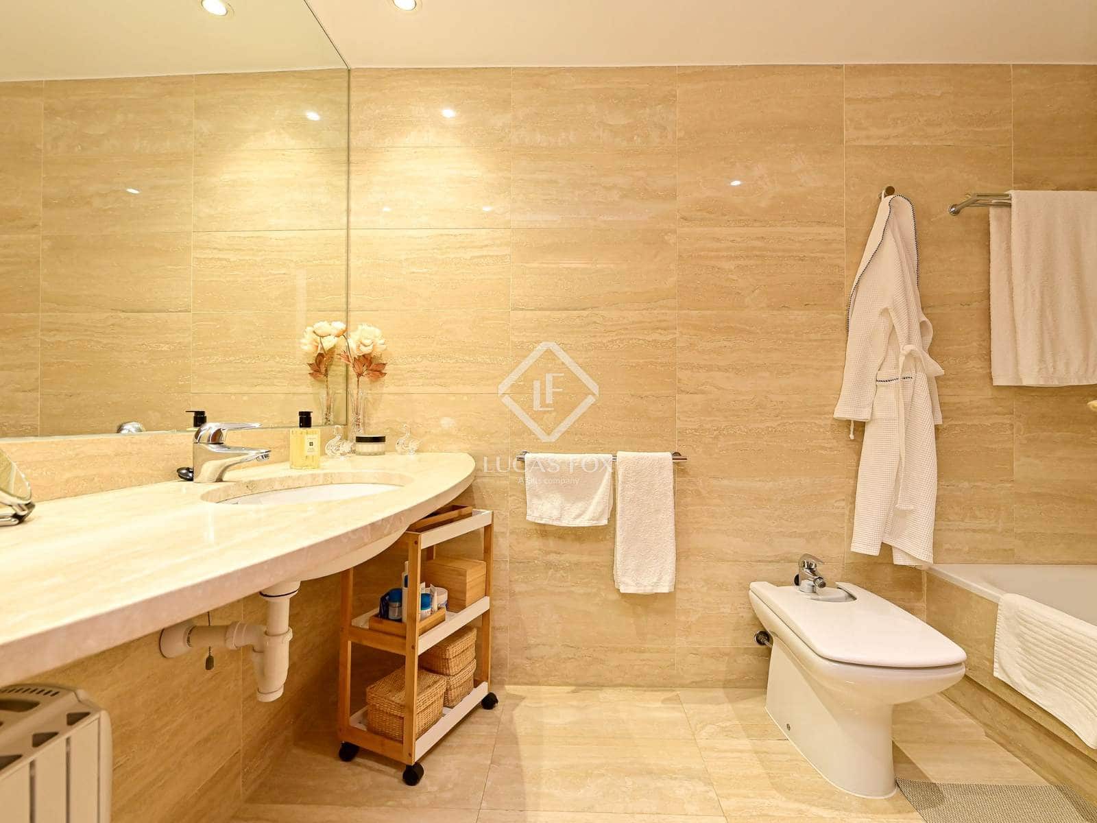 3 soveværelse Lejlighed til salg i Platja d'Aro med swimmingpool garage - € 595.000 (Ref: 9136160)