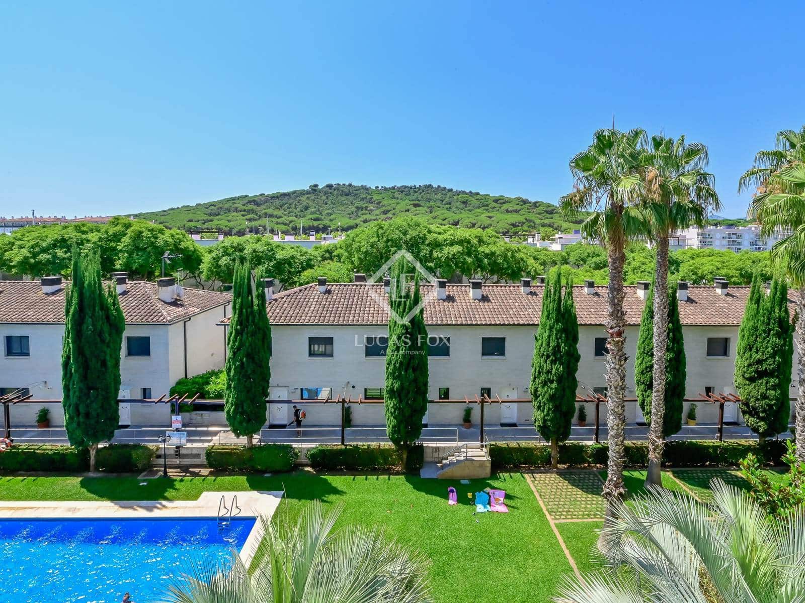 3 soveværelse Lejlighed til salg i Platja d'Aro med swimmingpool garage - € 595.000 (Ref: 9136160)