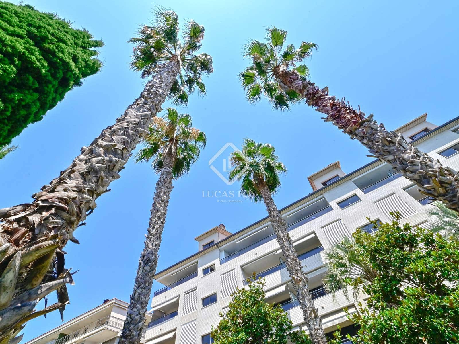 3 soveværelse Lejlighed til salg i Platja d'Aro med swimmingpool garage - € 595.000 (Ref: 9136160)