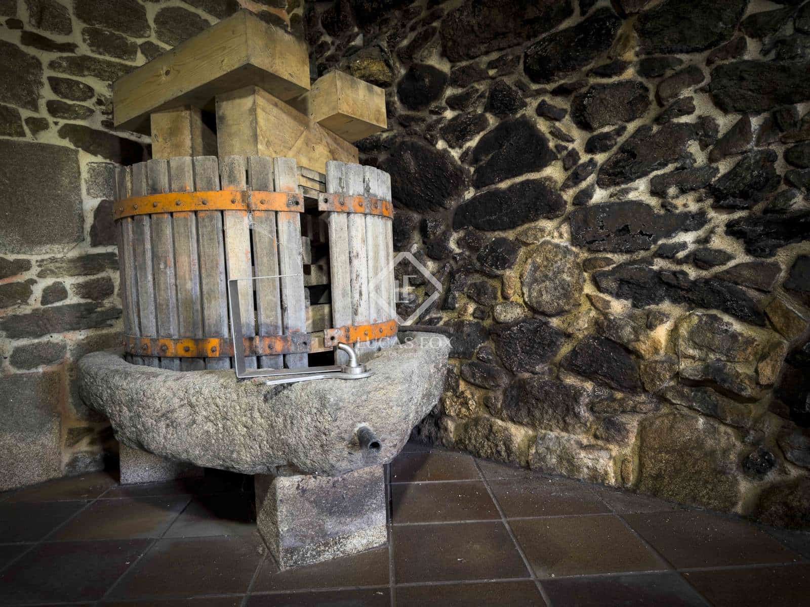 1 soverom Finca/Herregård til salgs i Tomino med garasje - € 410 000 (Ref: 9136162)