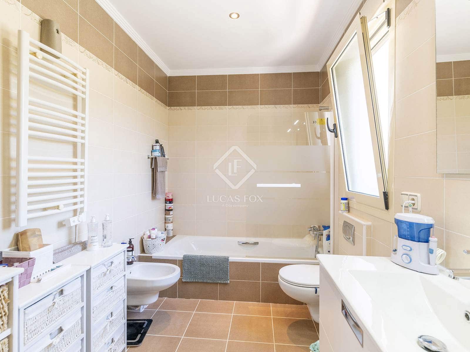 4 soverom Villa til salgs i Calpe / Calp med svømmebasseng garasje - € 899 500 (Ref: 9136384)