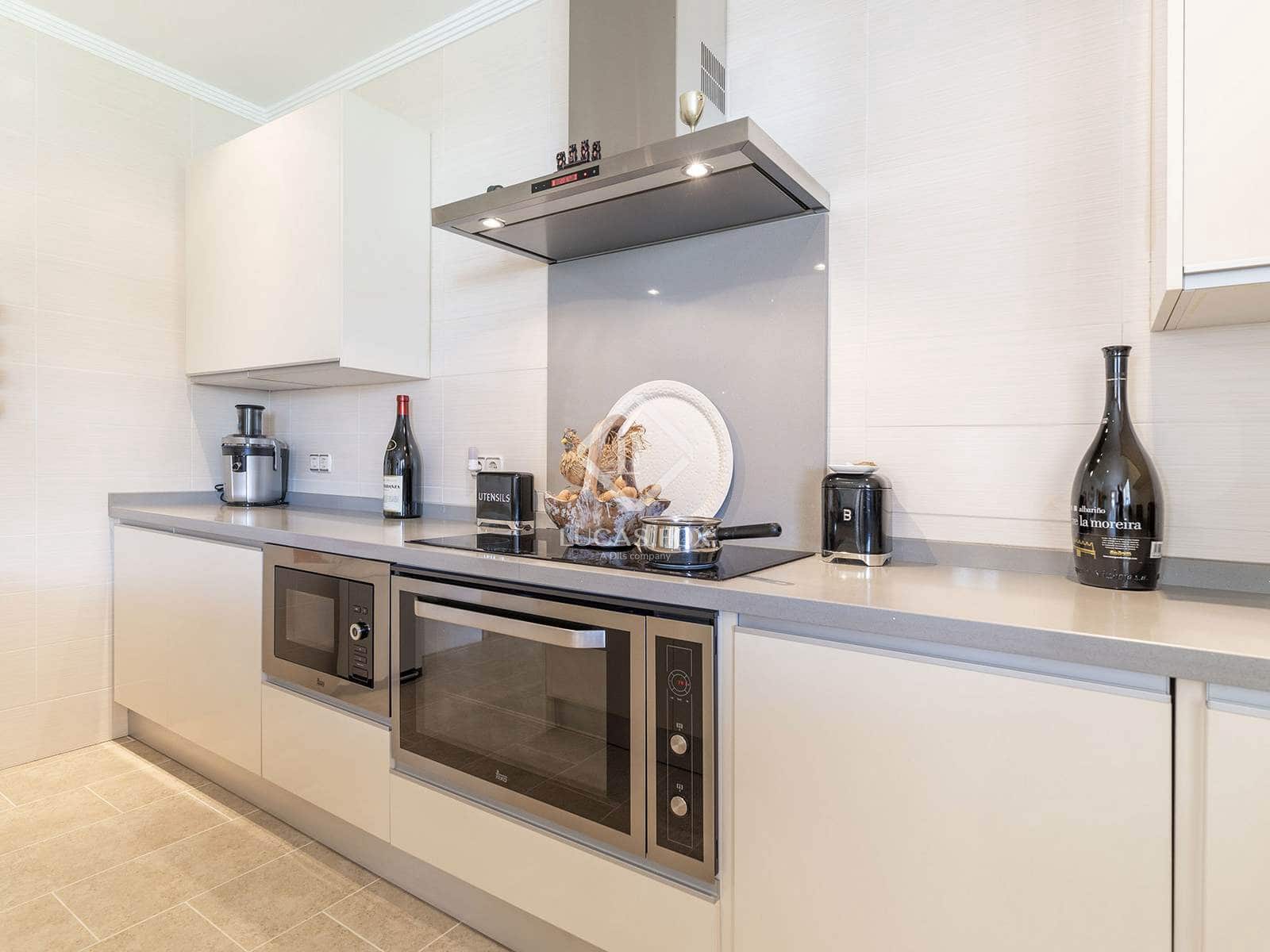 4 soverom Villa til salgs i Calpe / Calp med svømmebasseng garasje - € 899 500 (Ref: 9136384)