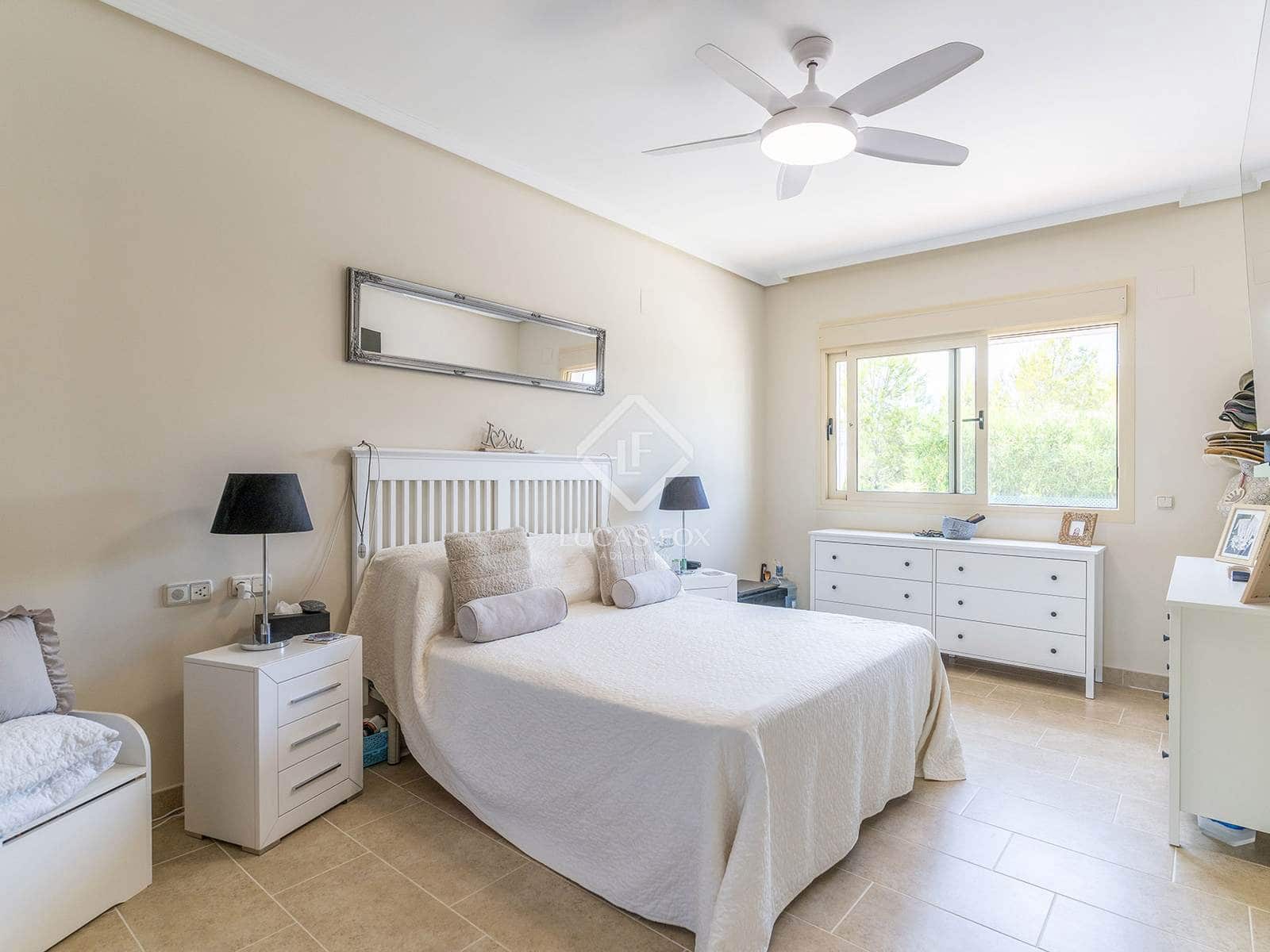 4 soverom Villa til salgs i Calpe / Calp med svømmebasseng garasje - € 899 500 (Ref: 9136384)