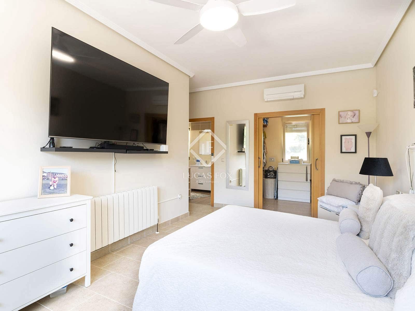 4 soverom Villa til salgs i Calpe / Calp med svømmebasseng garasje - € 899 500 (Ref: 9136384)