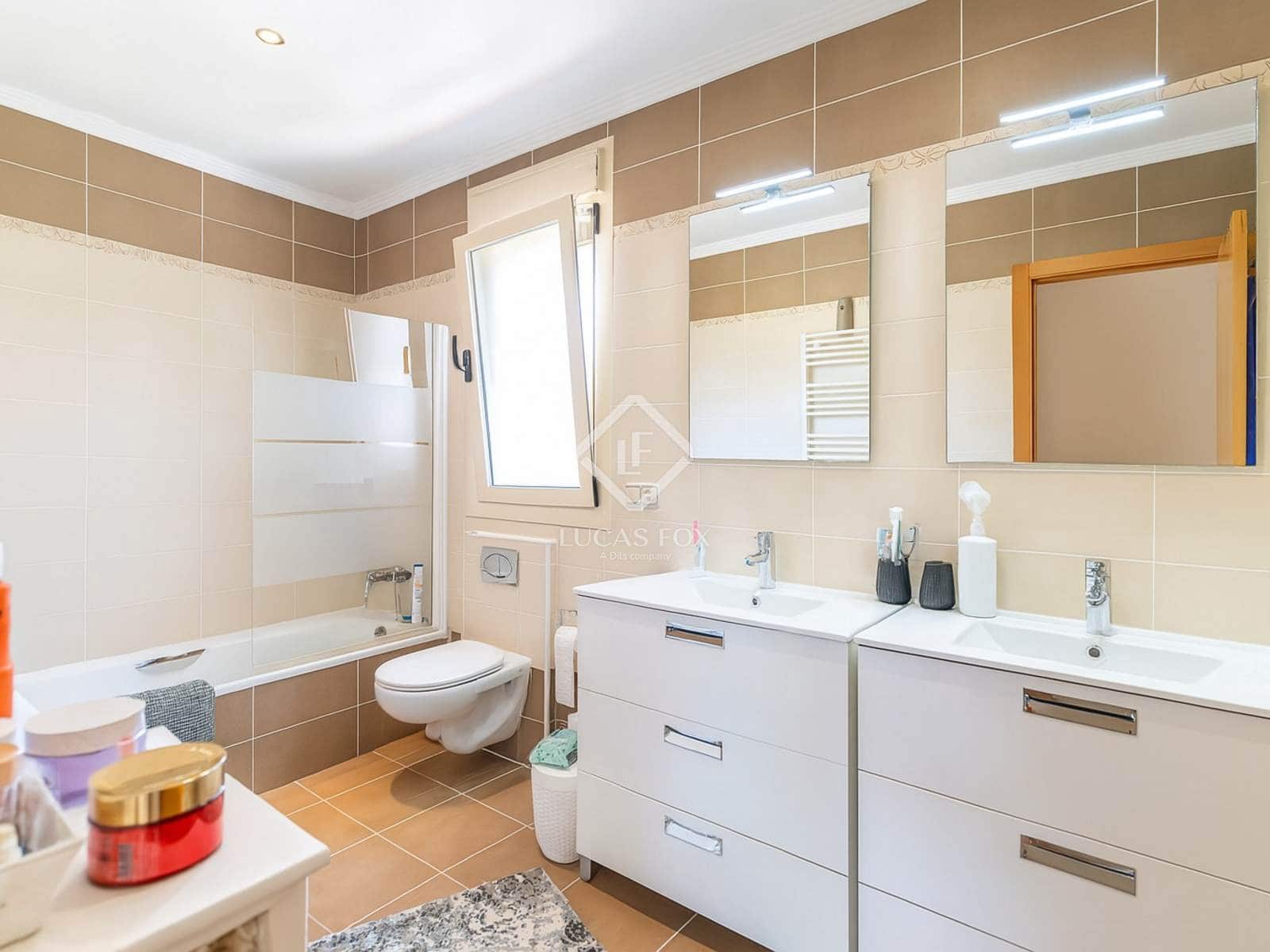 4 soverom Villa til salgs i Calpe / Calp med svømmebasseng garasje - € 899 500 (Ref: 9136384)