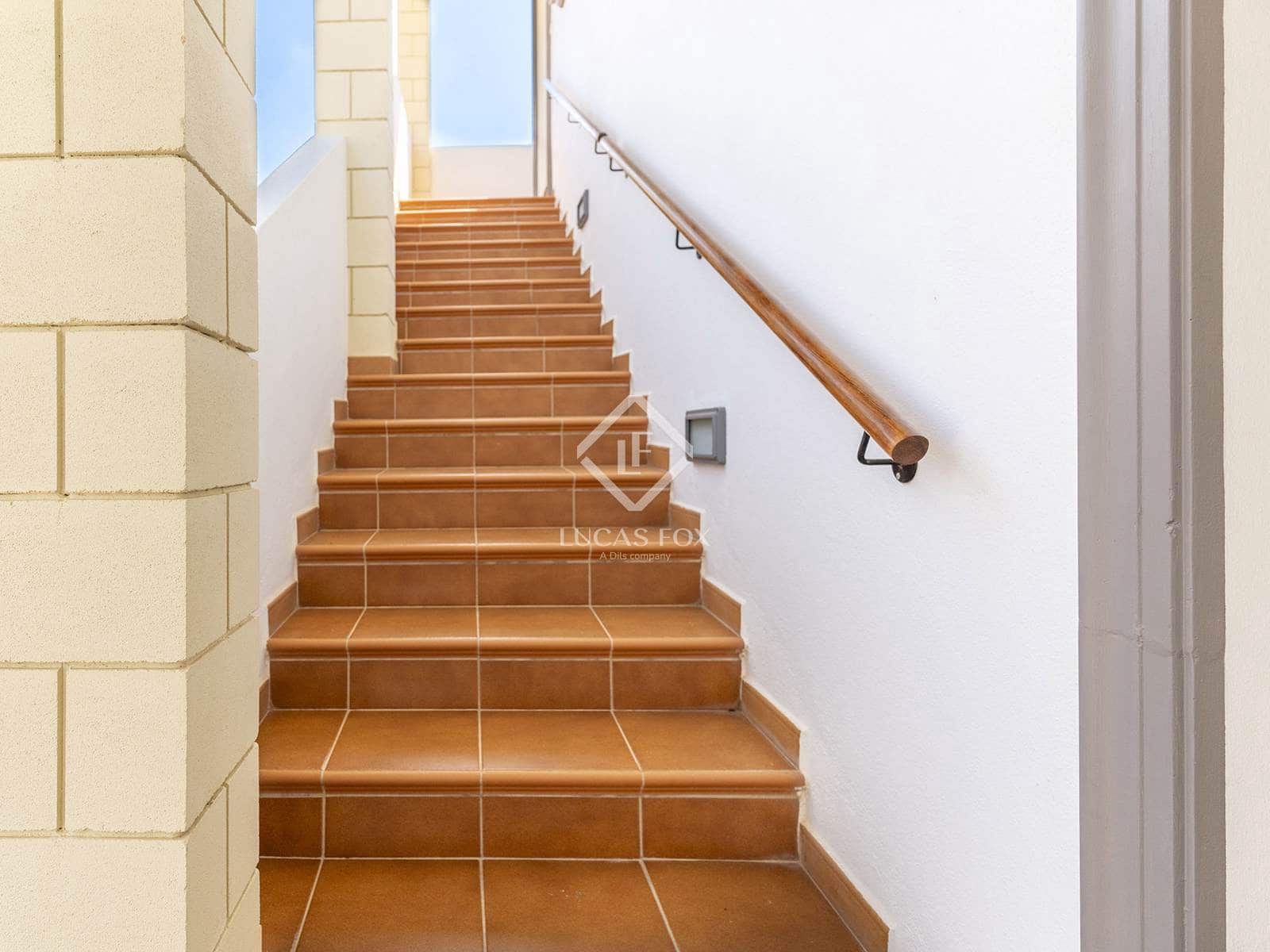 4 soverom Villa til salgs i Calpe / Calp med svømmebasseng garasje - € 899 500 (Ref: 9136384)