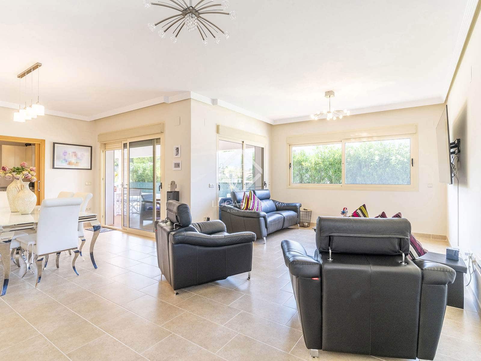 4 soverom Villa til salgs i Calpe / Calp med svømmebasseng garasje - € 899 500 (Ref: 9136384)