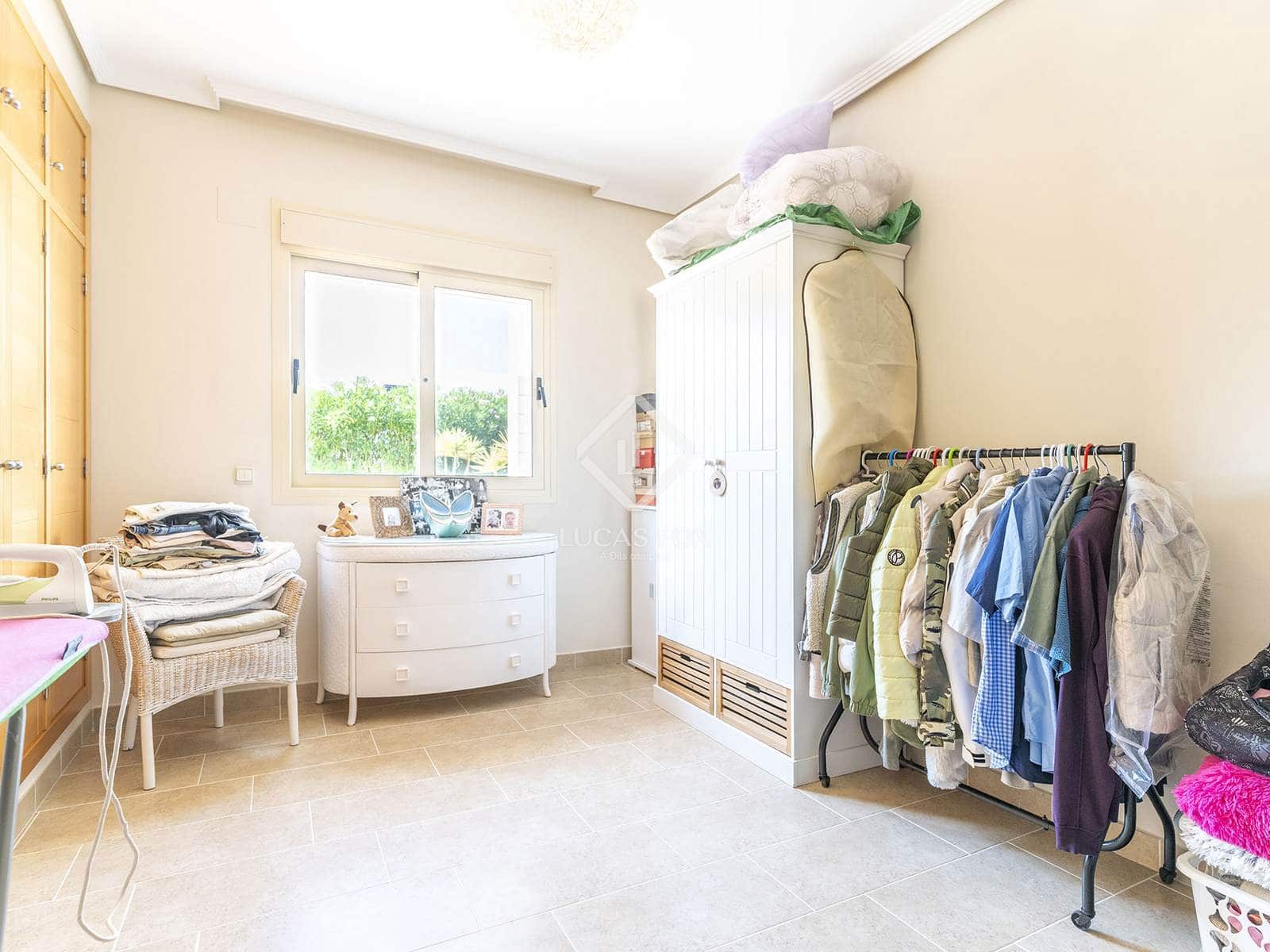 4 soverom Villa til salgs i Calpe / Calp med svømmebasseng garasje - € 899 500 (Ref: 9136384)