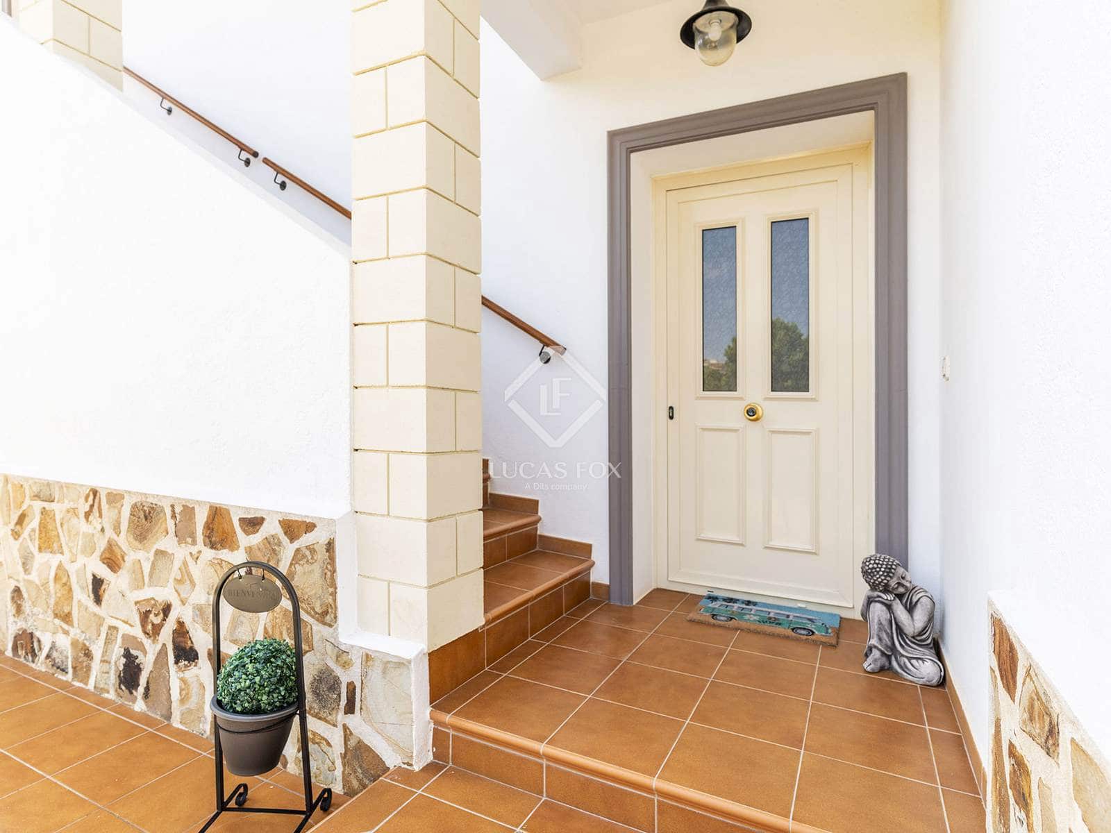 4 soverom Villa til salgs i Calpe / Calp med svømmebasseng garasje - € 899 500 (Ref: 9136384)