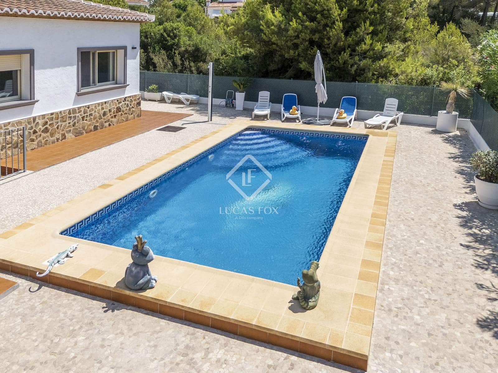 4 soverom Villa til salgs i Calpe / Calp med svømmebasseng garasje - € 899 500 (Ref: 9136384)