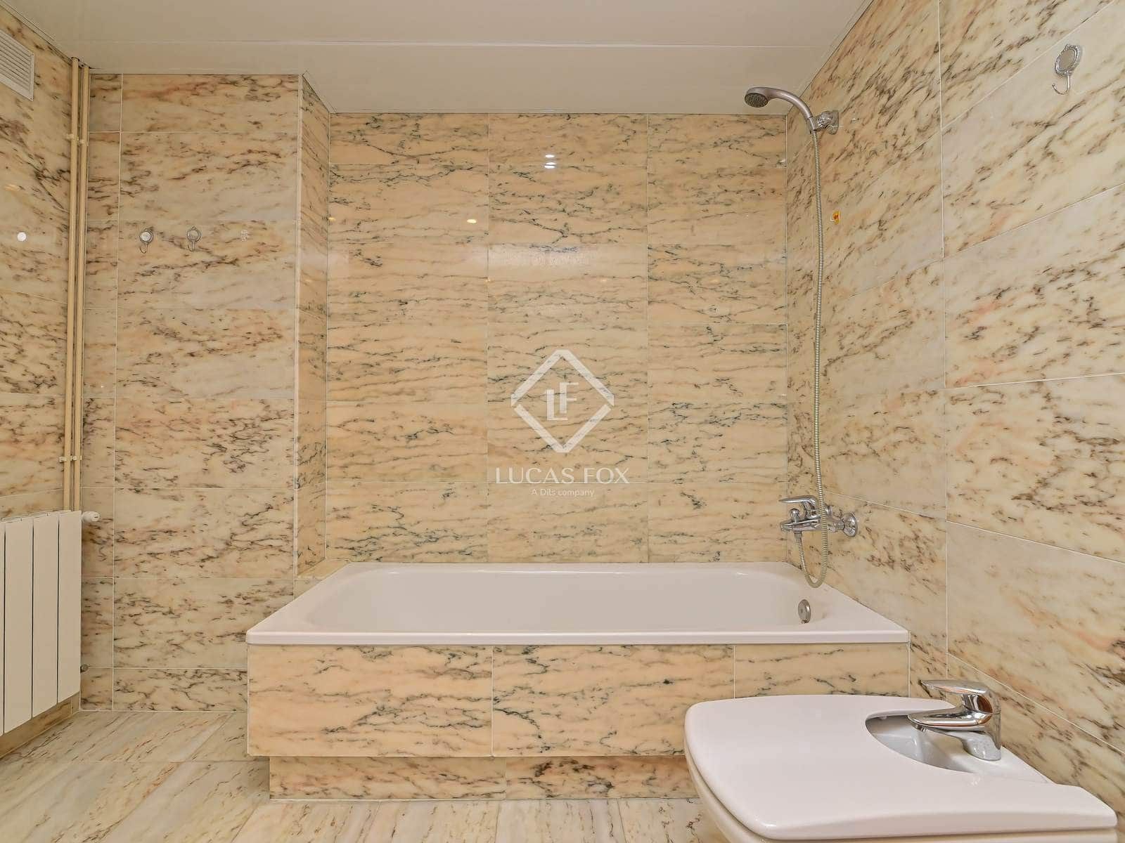 3 camera da letto Appartamento da affittare in Platja d'Aro con piscina garage - 6.500 € (Rif: 9136386)