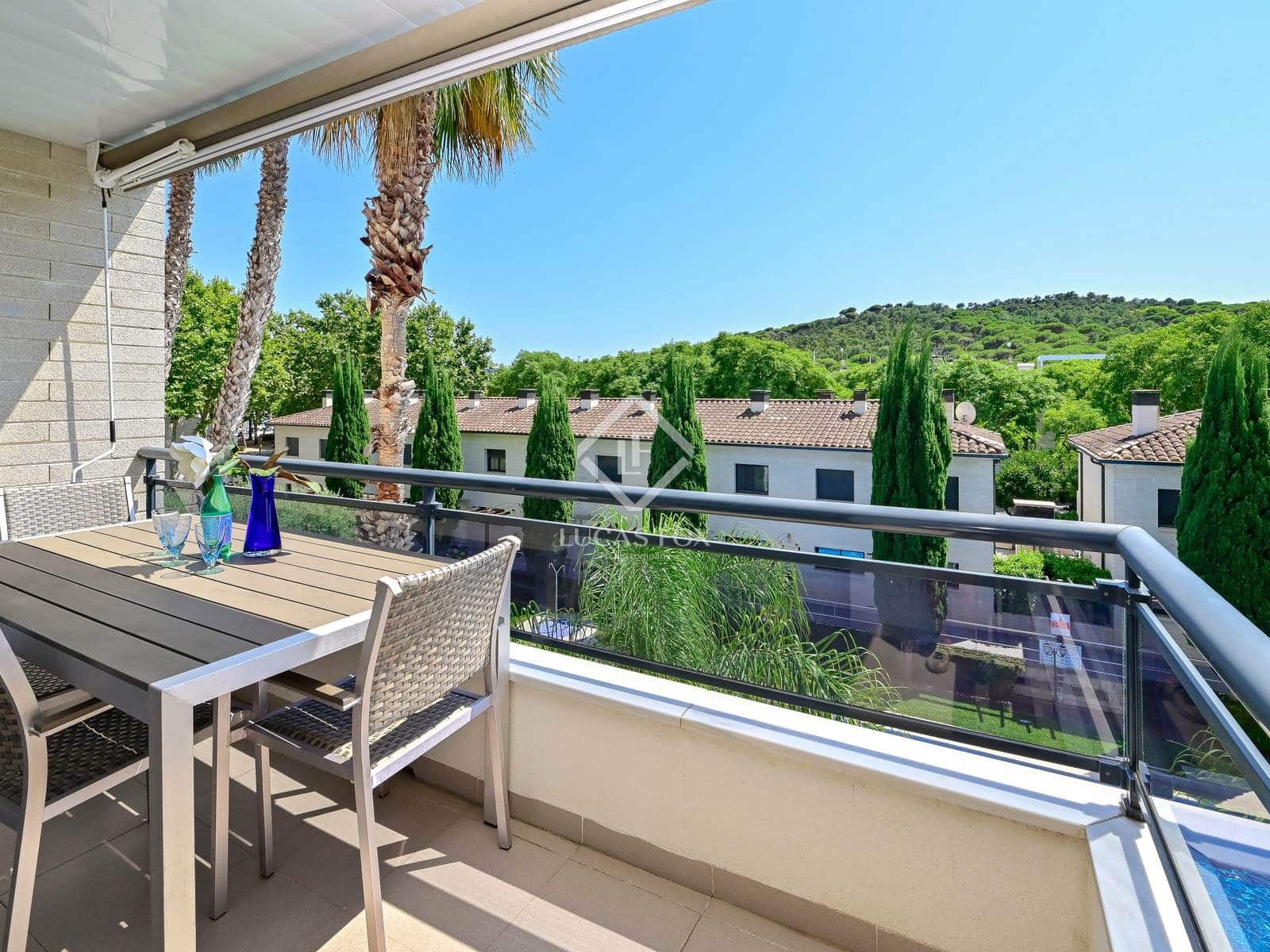 3 camera da letto Appartamento da affittare in Platja d'Aro con piscina garage - 6.500 € (Rif: 9136386)