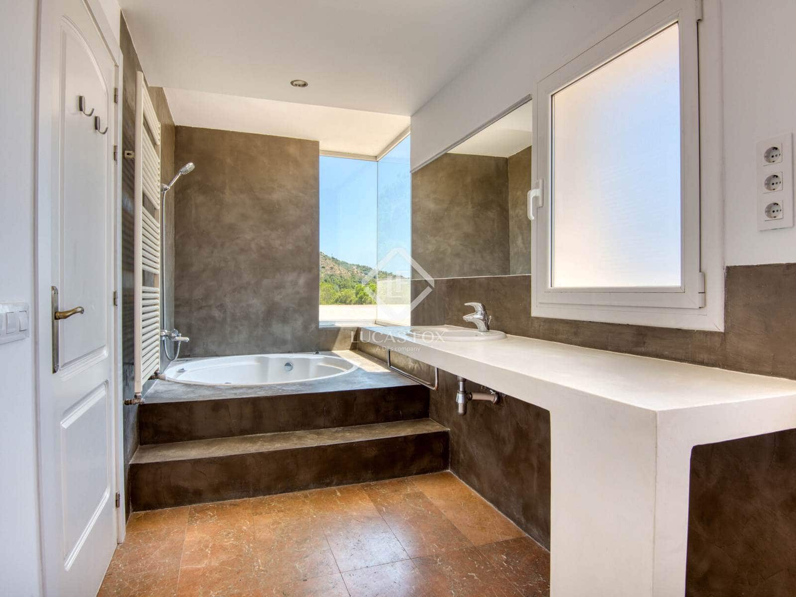 6 soveværelse Villa til leje i Castell d'Aro med swimmingpool garage - € 5.000 (Ref: 9137461)