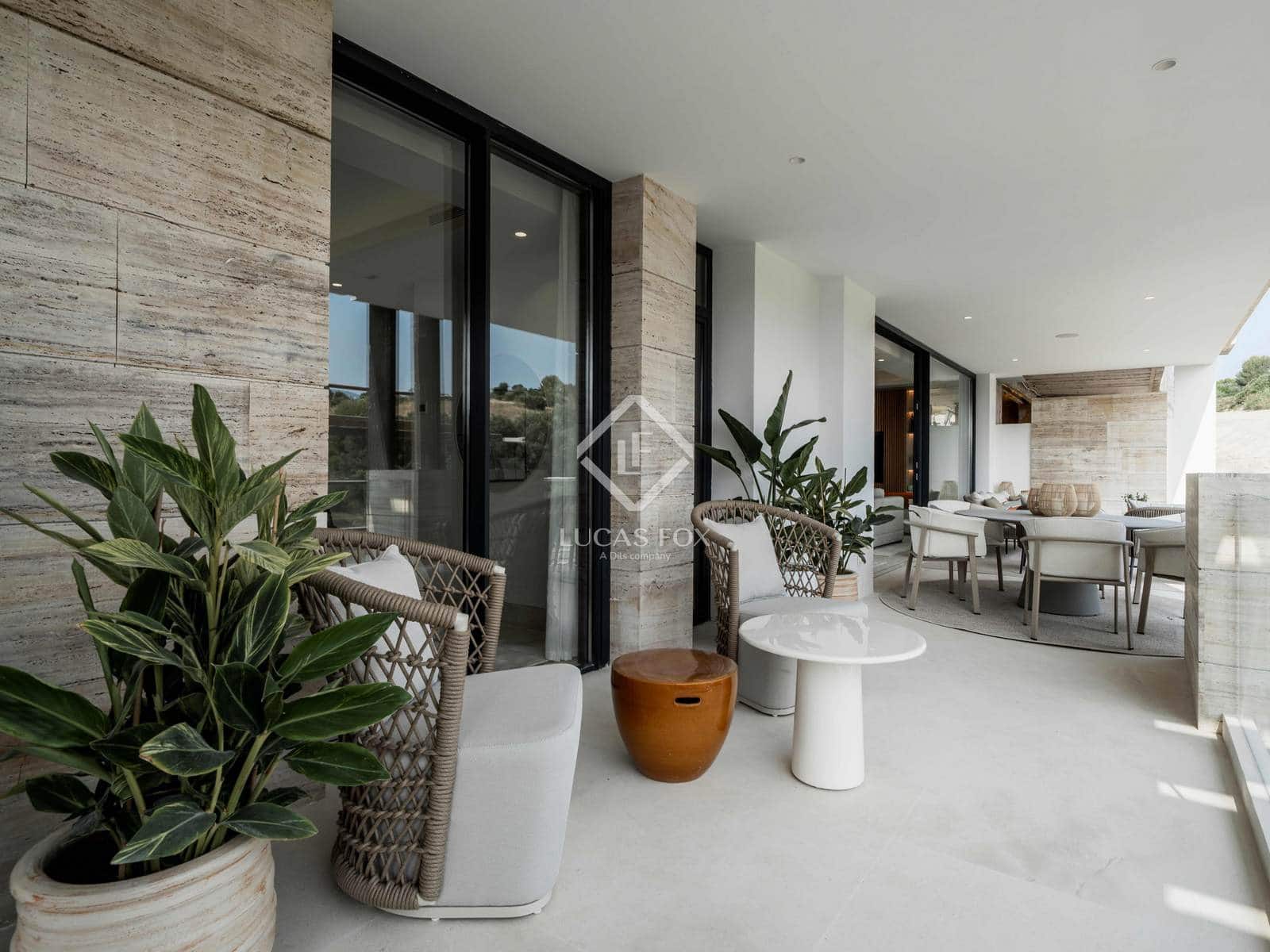 2 Zimmer Apartment zu verkaufen in Nueva Andalucia mit Pool Garage - 1.058.643 € (Ref: 9138460)