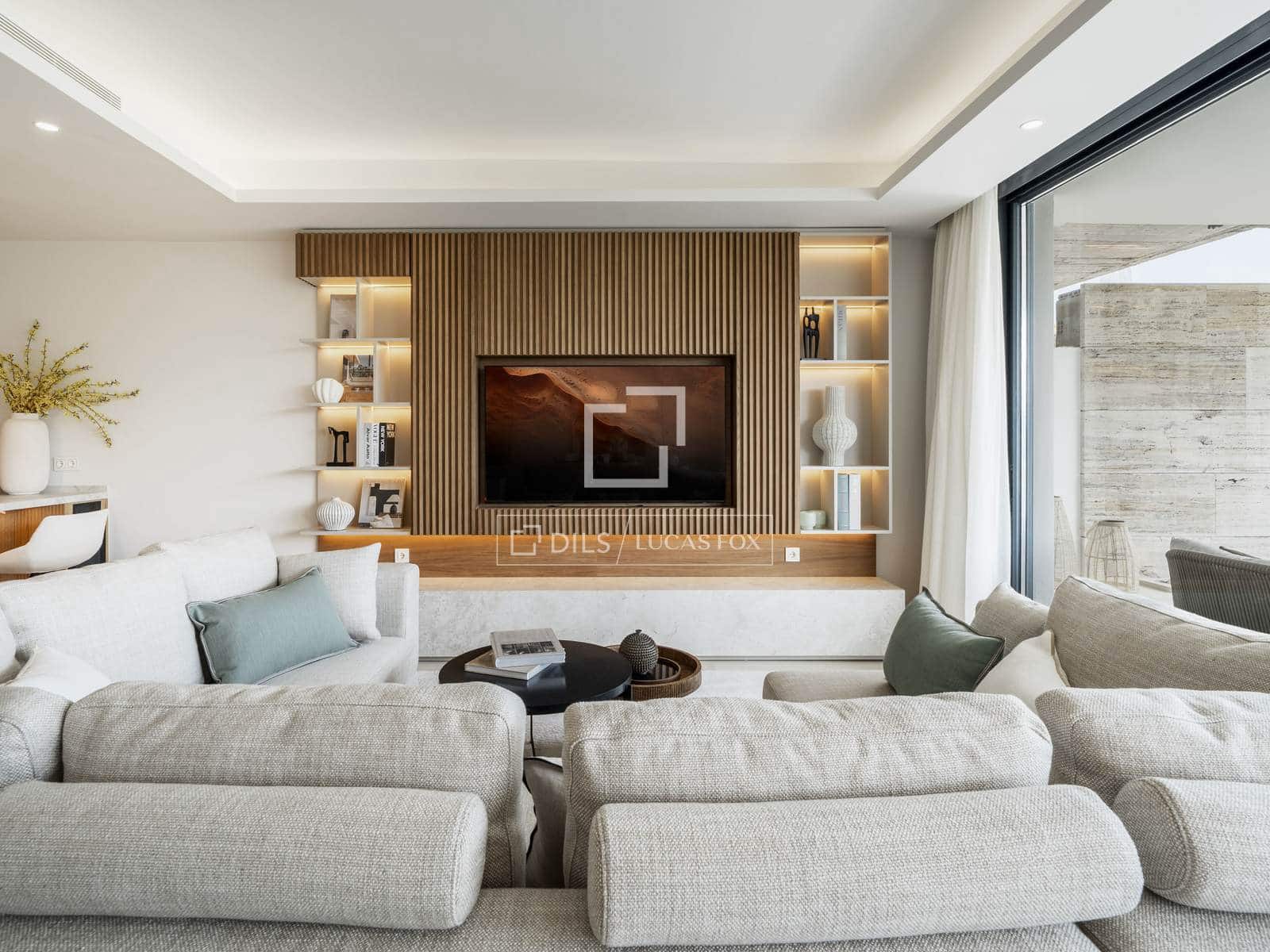 2 chambre Appartement à vendre à Nueva Andalucia avec piscine garage - 1 185 930 € (Ref: 9138460)