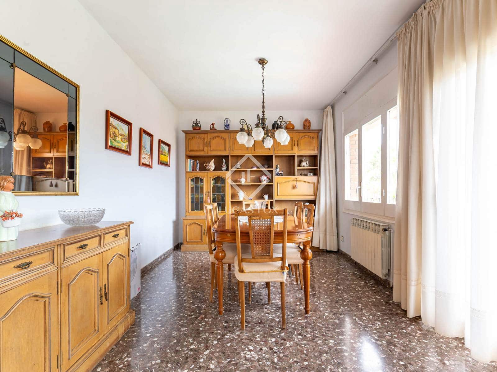 3 soverom Villa til salgs i Sant Just Desvern - € 850 000 (Ref: 9138461)