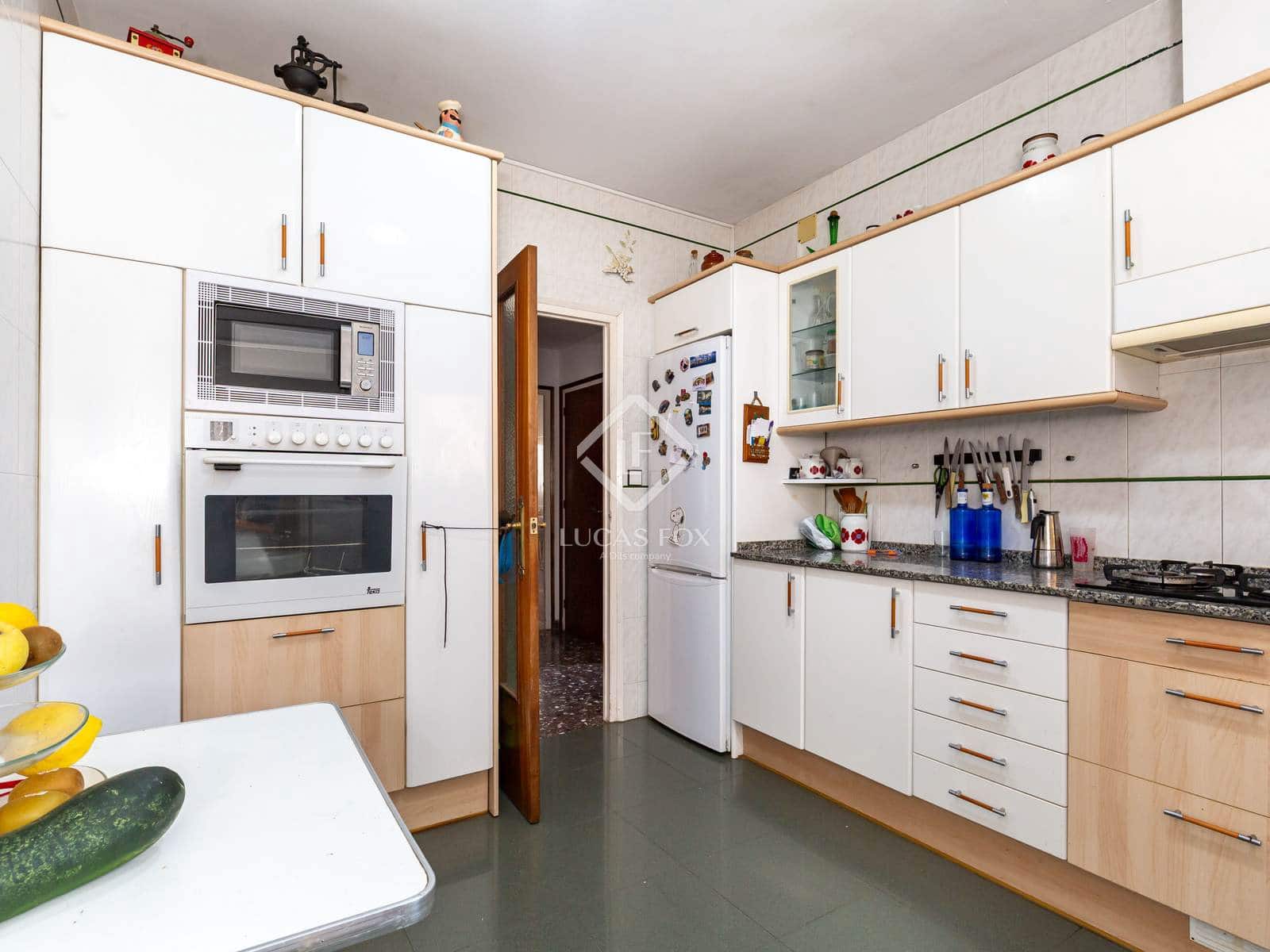 3 soverom Villa til salgs i Sant Just Desvern - € 850 000 (Ref: 9138461)