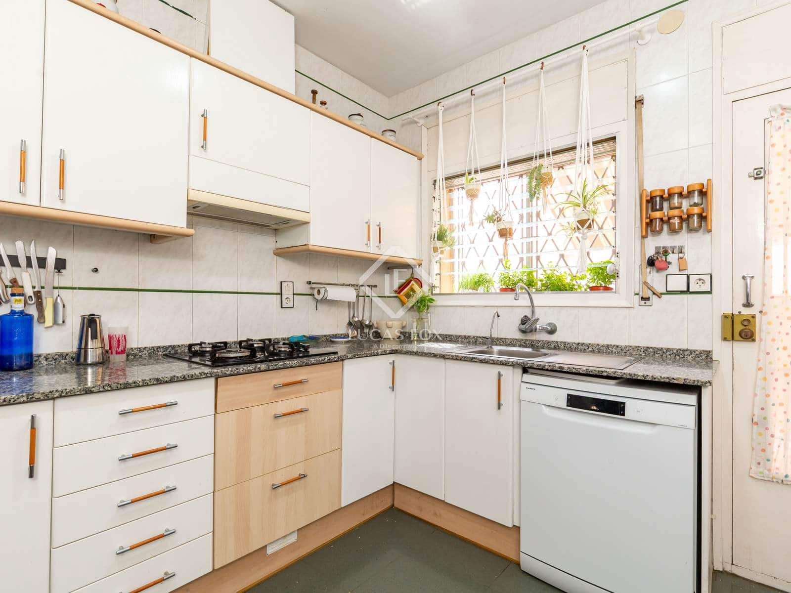 3 soverom Villa til salgs i Sant Just Desvern - € 850 000 (Ref: 9138461)