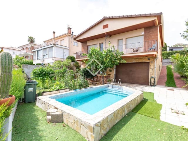 3 slaapkamer Villa te koop in Sant Just Desvern - € 850.000 (Ref: 9138461)