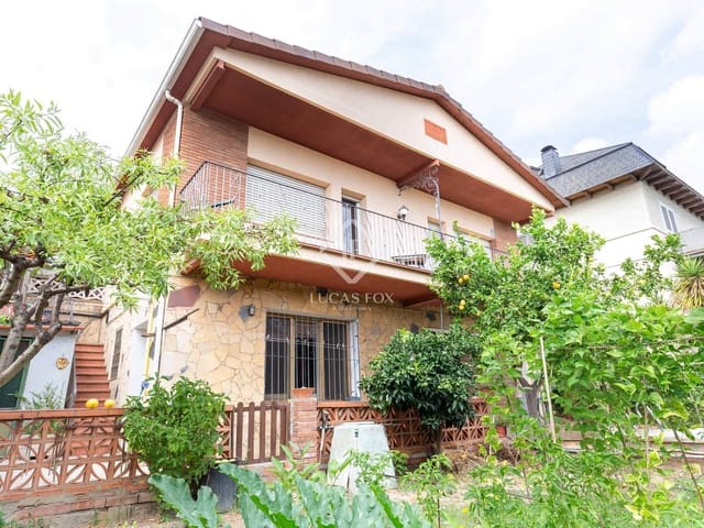 3 slaapkamer Villa te koop in Sant Just Desvern - € 850.000 (Ref: 9138461)