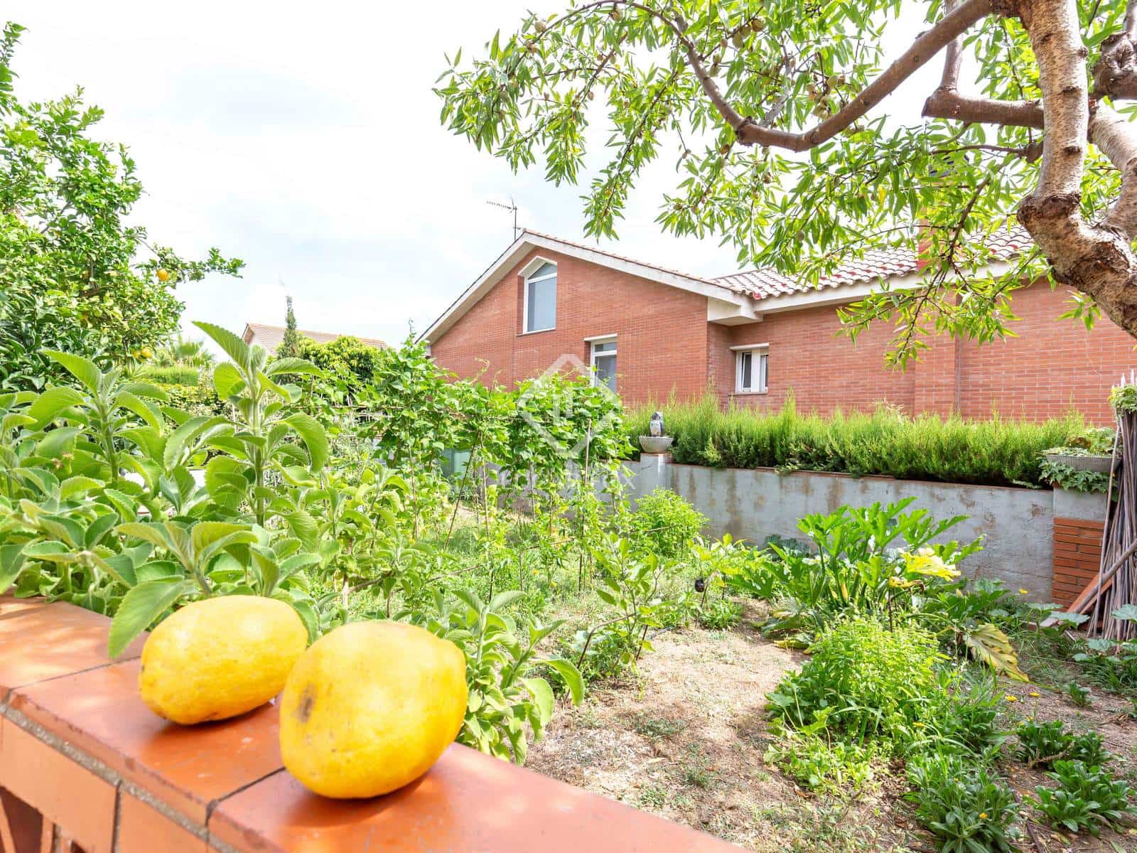 3 soverom Villa til salgs i Sant Just Desvern - € 850 000 (Ref: 9138461)