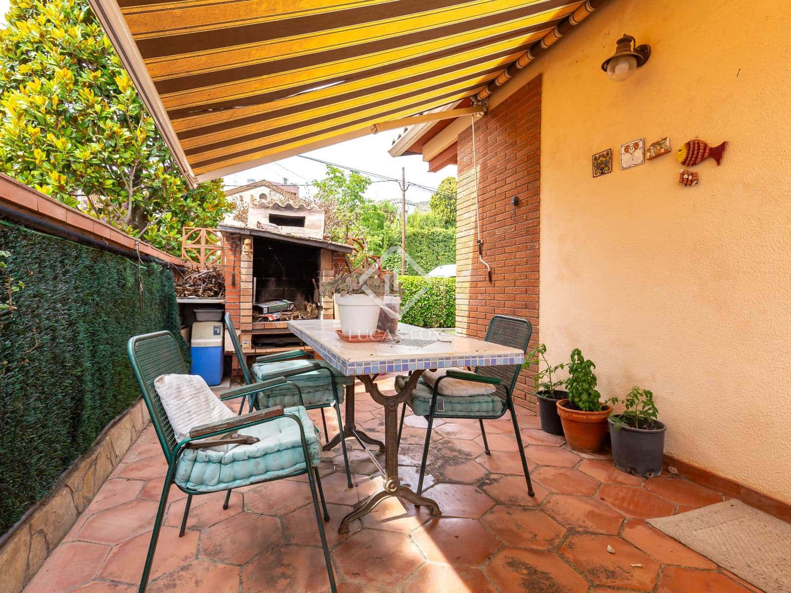 3 soverom Villa til salgs i Sant Just Desvern - € 850 000 (Ref: 9138461)