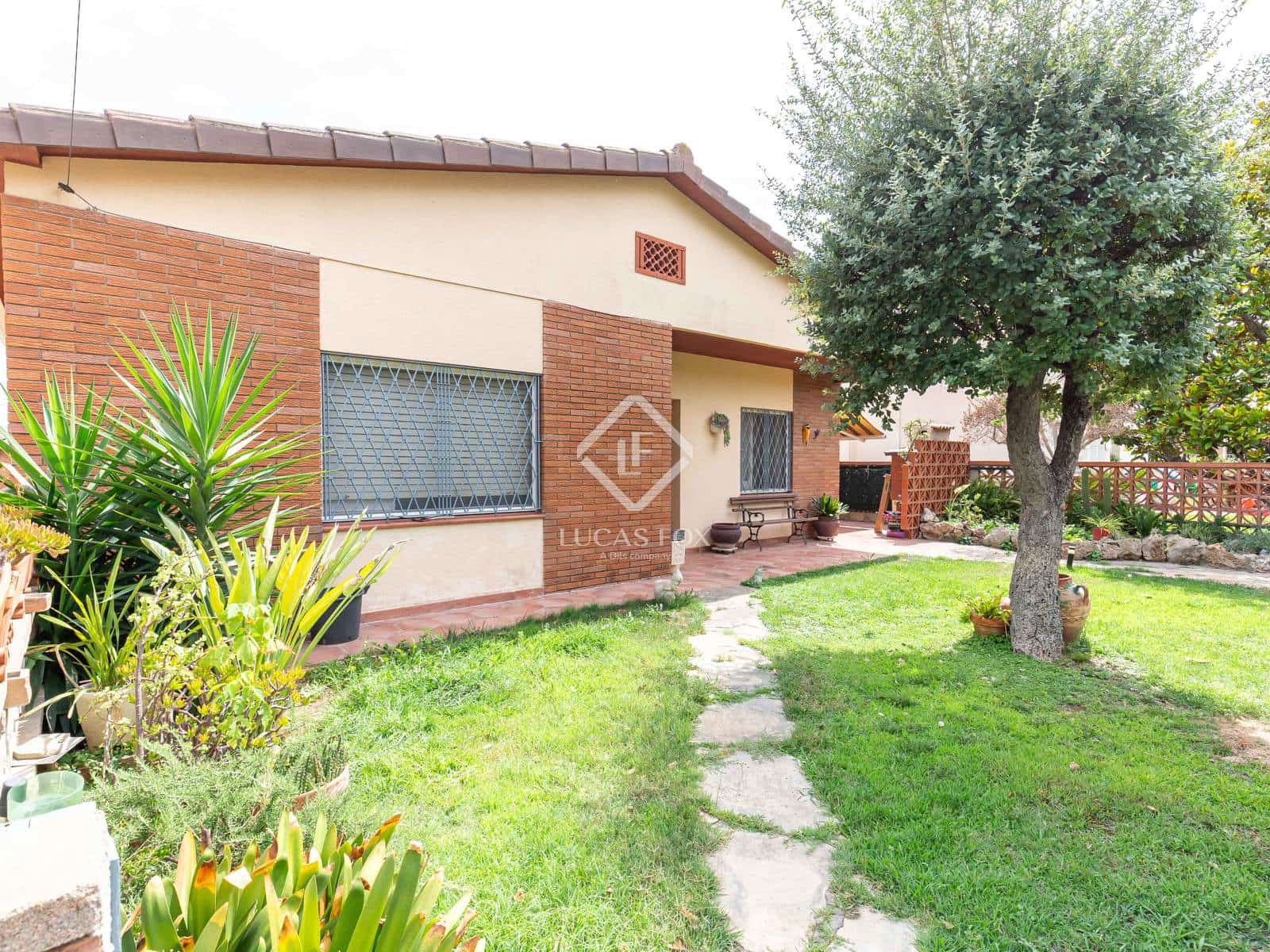 3 soverom Villa til salgs i Sant Just Desvern - € 850 000 (Ref: 9138461)