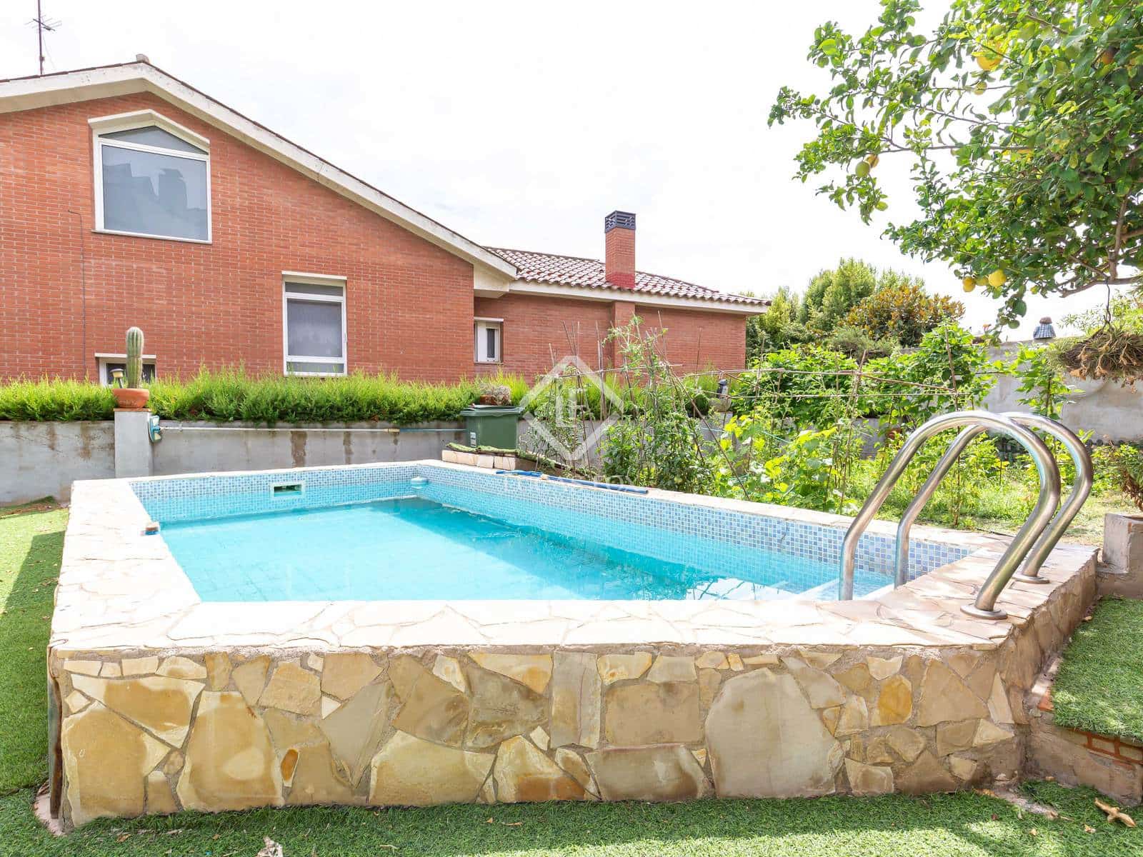 3 soverom Villa til salgs i Sant Just Desvern - € 850 000 (Ref: 9138461)