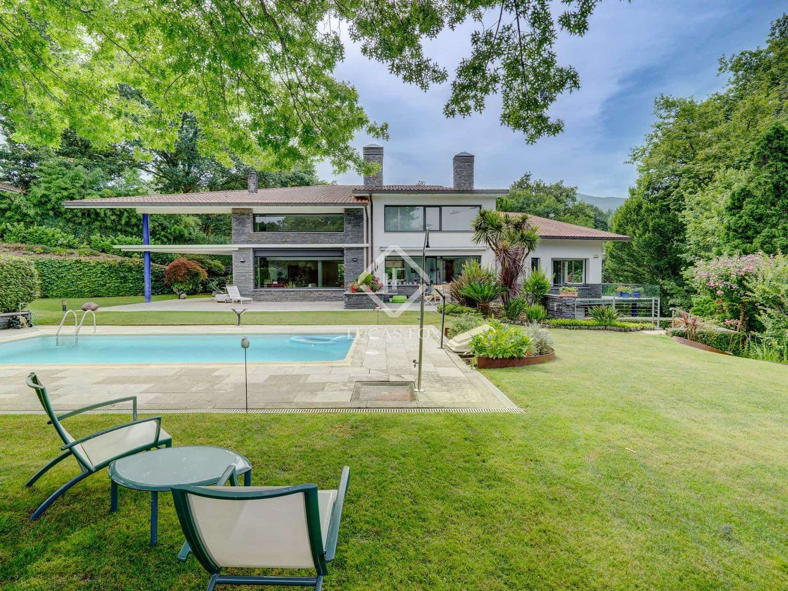 5 soveværelse Villa til salg i Irun med swimmingpool garage - € 1.590.000 (Ref: 9138462)