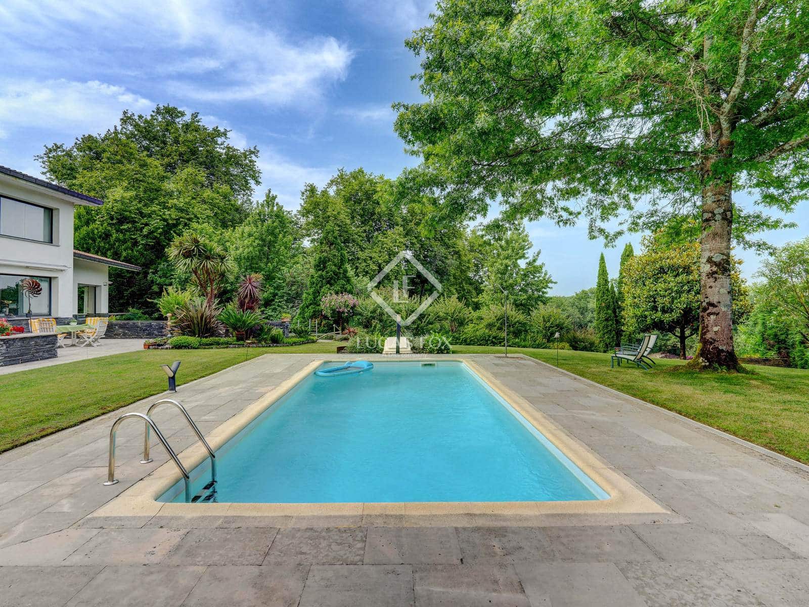 5 soveværelse Villa til salg i Irun med swimmingpool garage - € 1.590.000 (Ref: 9138462)