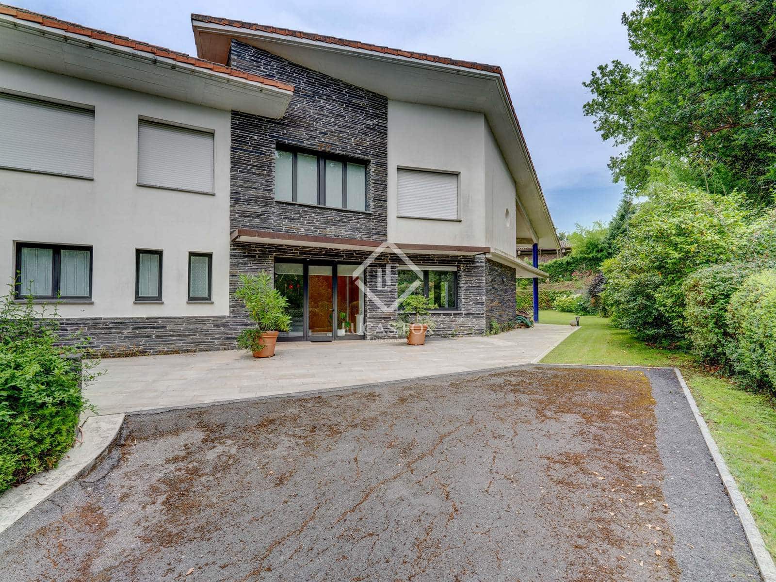 5 soveværelse Villa til salg i Irun med swimmingpool garage - € 1.590.000 (Ref: 9138462)