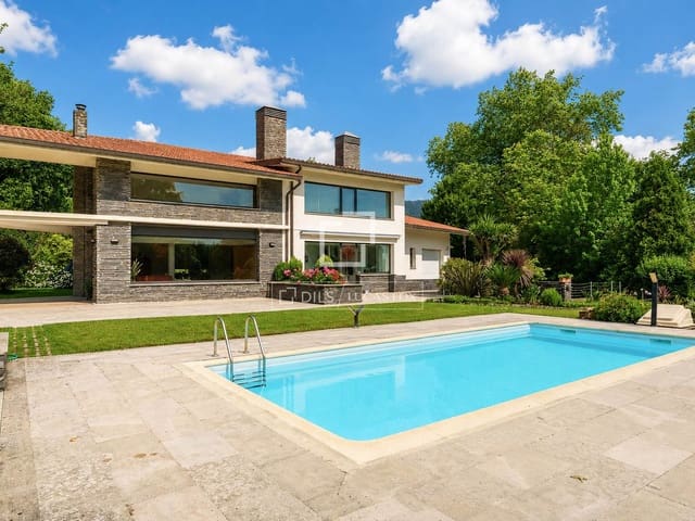 5 soveværelse Villa til salg i Irun med swimmingpool garage - € 1.585.000 (Ref: 9138462)