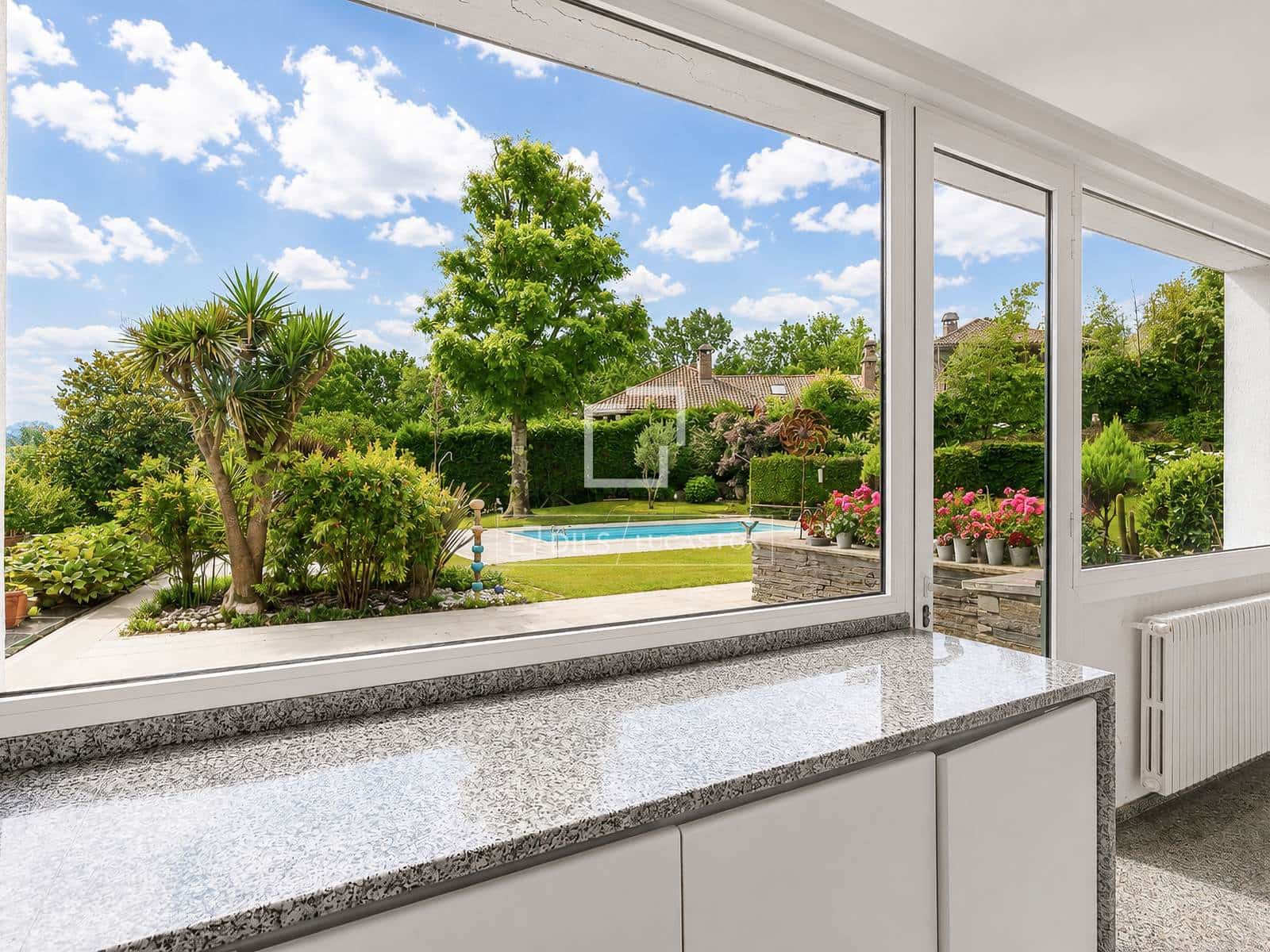 5 soveværelse Villa til salg i Irun med swimmingpool garage - € 1.585.000 (Ref: 9138462)