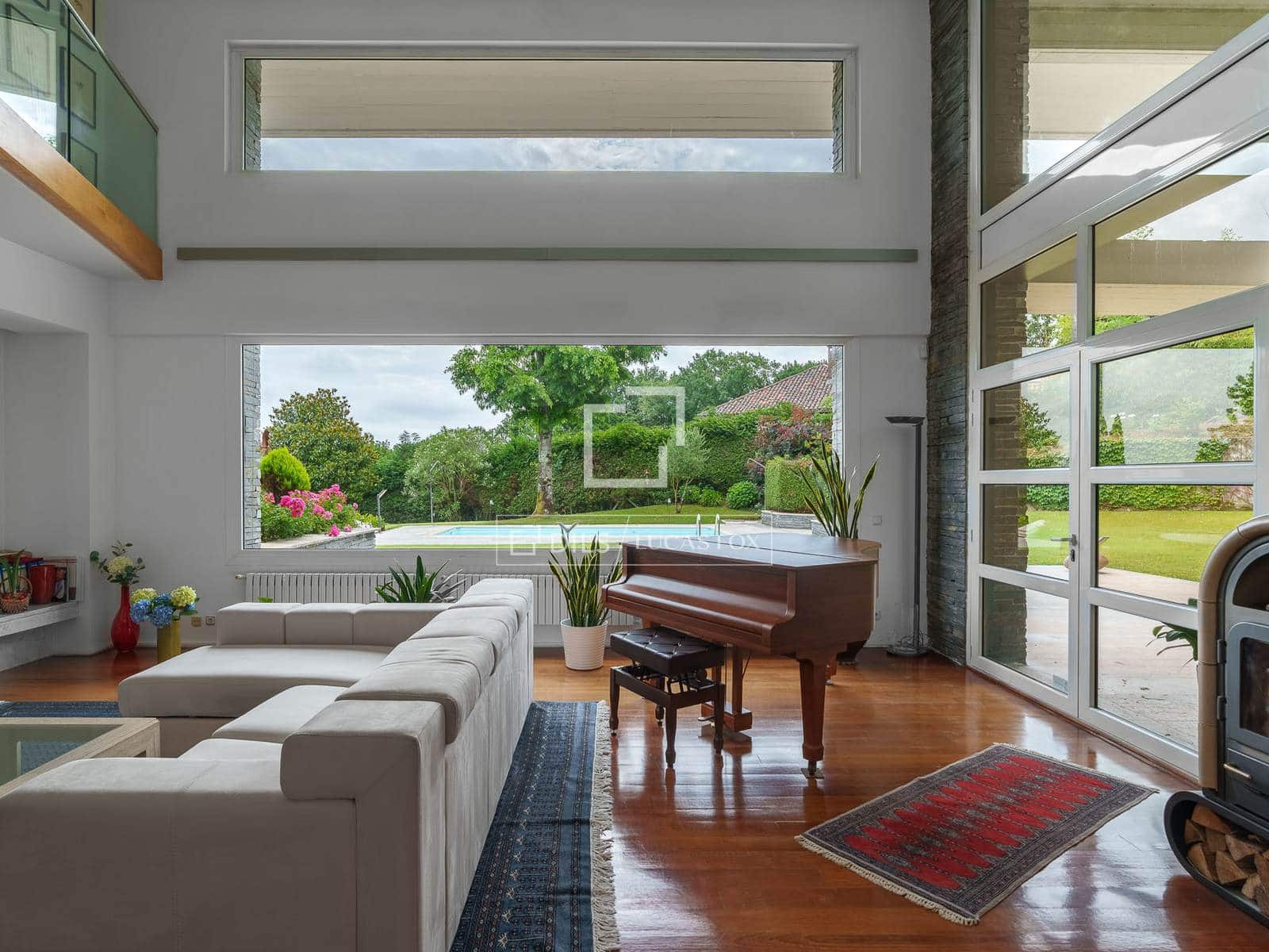 5 bedroom Villa for sale in Irun with pool garage - € 1,585,000 (Ref: 9138462)