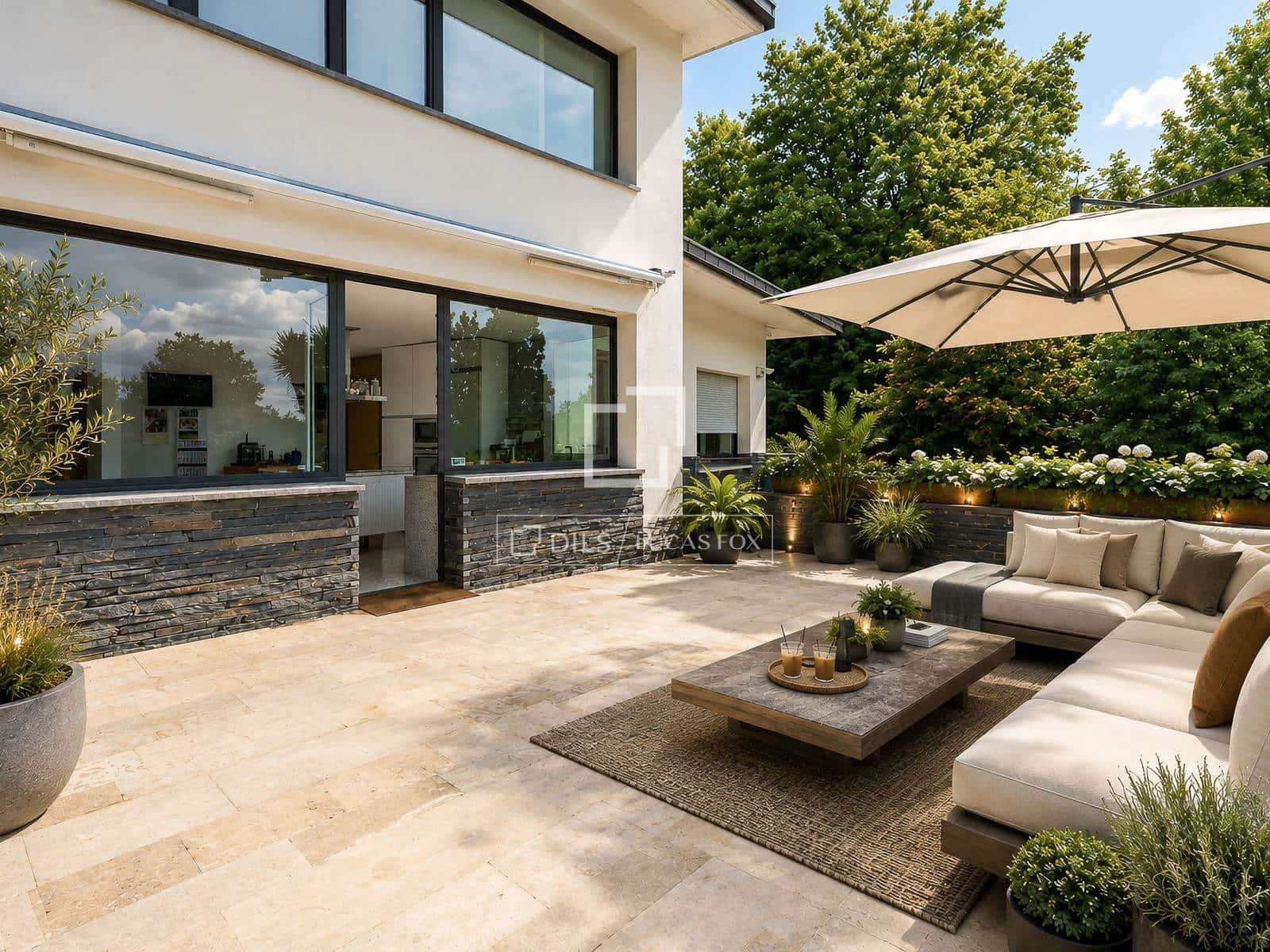 5 bedroom Villa for sale in Irun with pool garage - € 1,585,000 (Ref: 9138462)