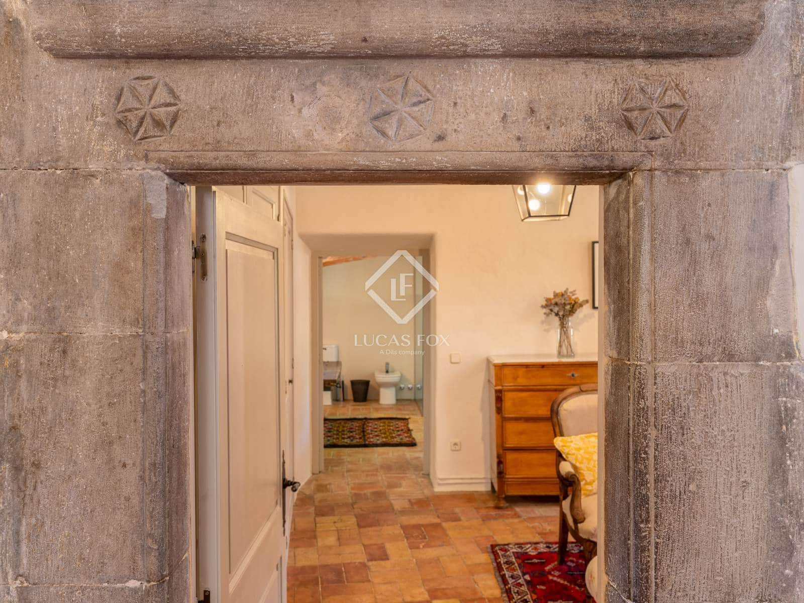 6 soveværelse Finca/Landehus til salg i Garrigas med swimmingpool garage - € 1.790.000 (Ref: 9138559)