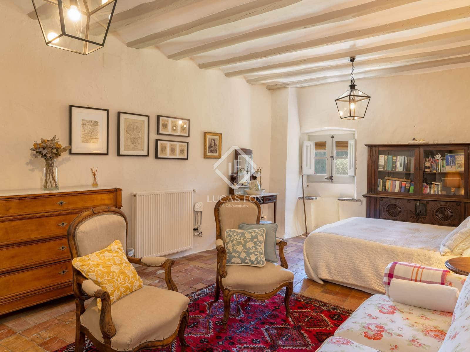 6 soveværelse Finca/Landehus til salg i Garrigas med swimmingpool garage - € 1.790.000 (Ref: 9138559)