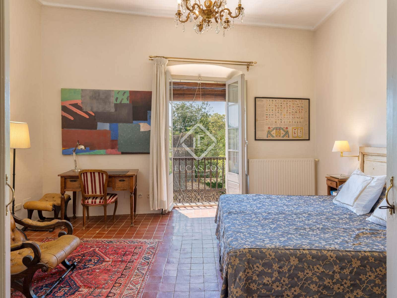 6 soveværelse Finca/Landehus til salg i Garrigas med swimmingpool garage - € 1.790.000 (Ref: 9138559)