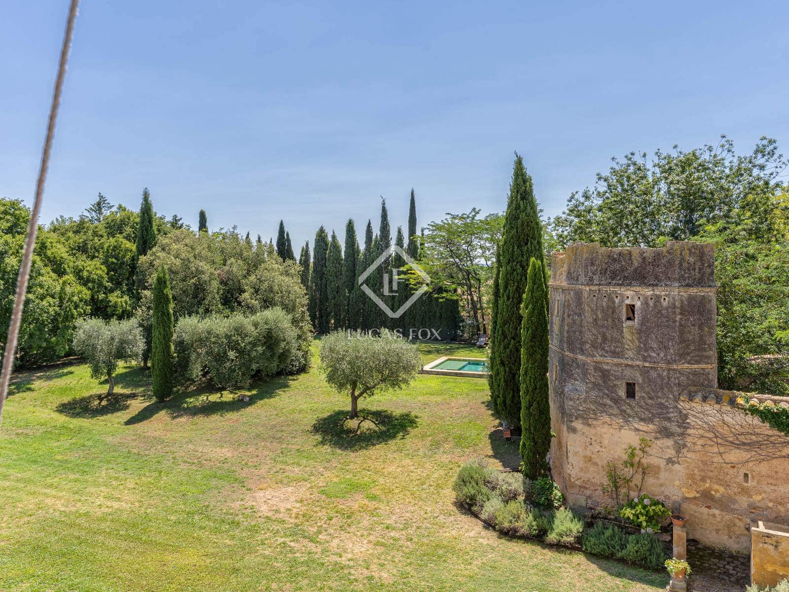 6 soveværelse Finca/Landehus til salg i Garrigas med swimmingpool garage - € 1.790.000 (Ref: 9138559)