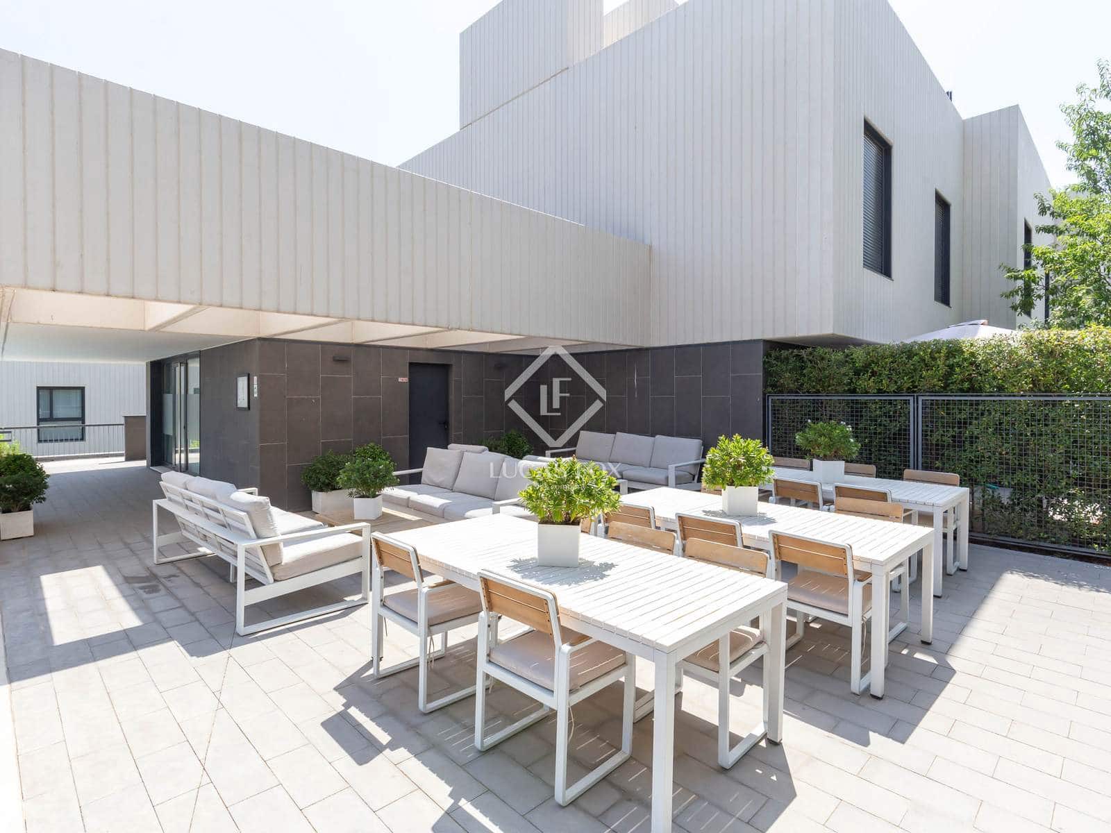 5 slaapkamer Villa te huur in Esplugues de Llobregat met zwembad garage - € 8.000 (Ref: 9138560)