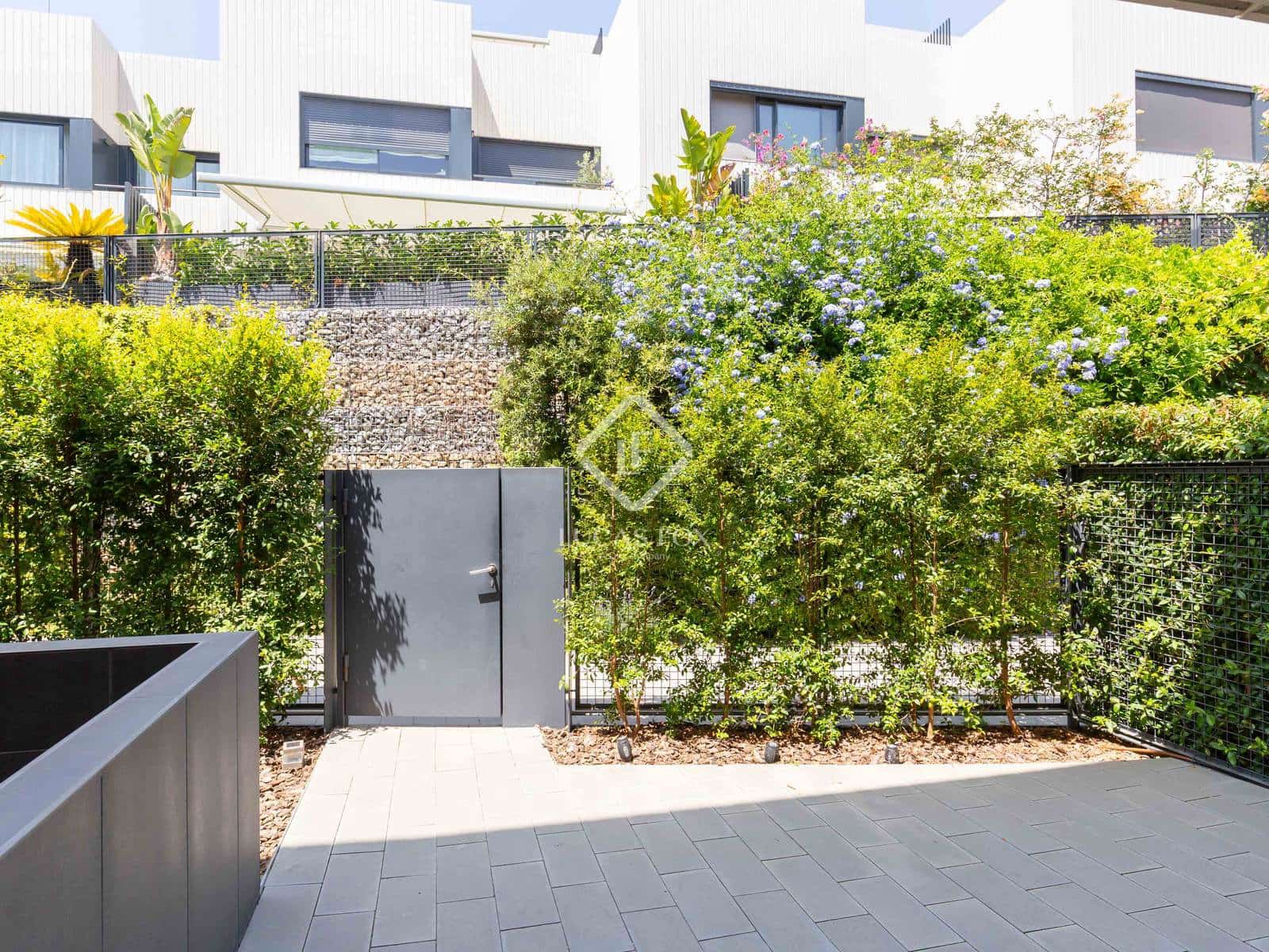 5 slaapkamer Villa te huur in Esplugues de Llobregat met zwembad garage - € 8.000 (Ref: 9138560)