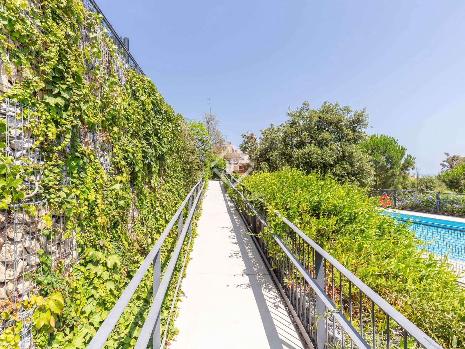 5 slaapkamer Villa te huur in Esplugues de Llobregat met zwembad garage - € 8.000 (Ref: 9138560)