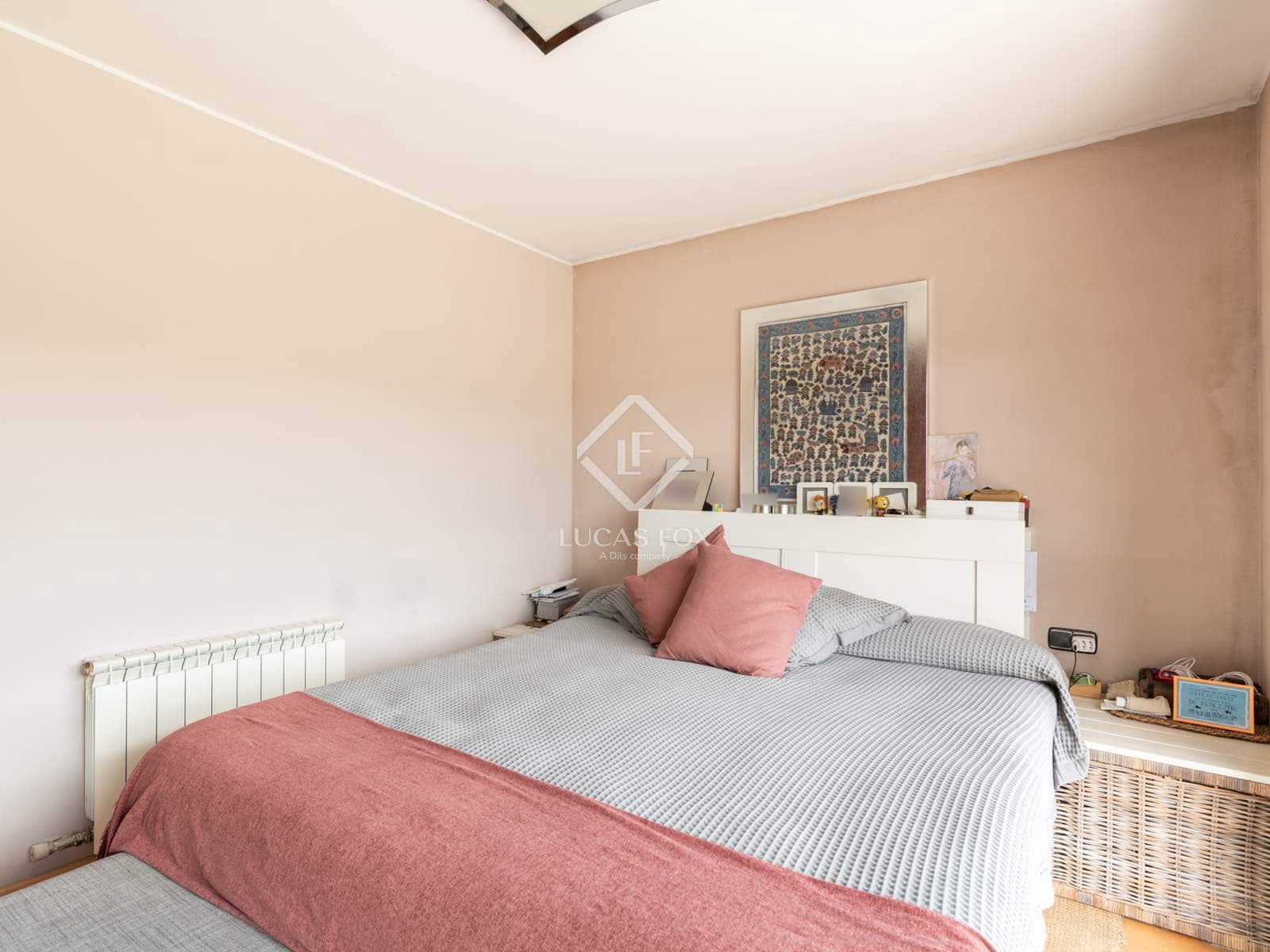 4 soveværelse Villa til salg i Sant Cugat del Valles med garage - € 795.000 (Ref: 9138561)