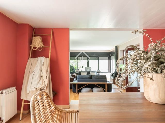 4 bedroom Villa for sale in Sant Cugat del Vallès with garage - € 795,000 (Ref: 9138561)