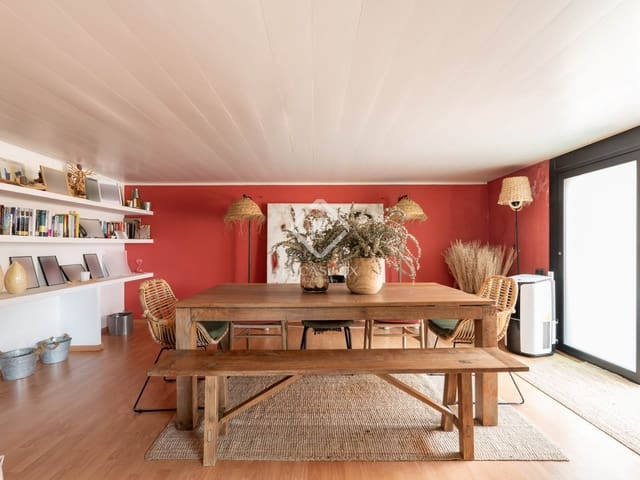 4 bedroom Villa for sale in Sant Cugat del Vallès with garage - € 795,000 (Ref: 9138561)