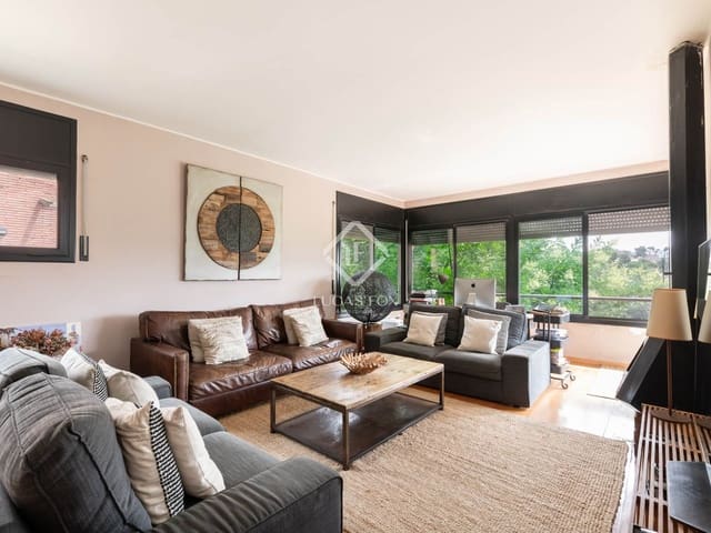 4 bedroom Villa for sale in Sant Cugat del Vallès with garage - € 795,000 (Ref: 9138561)