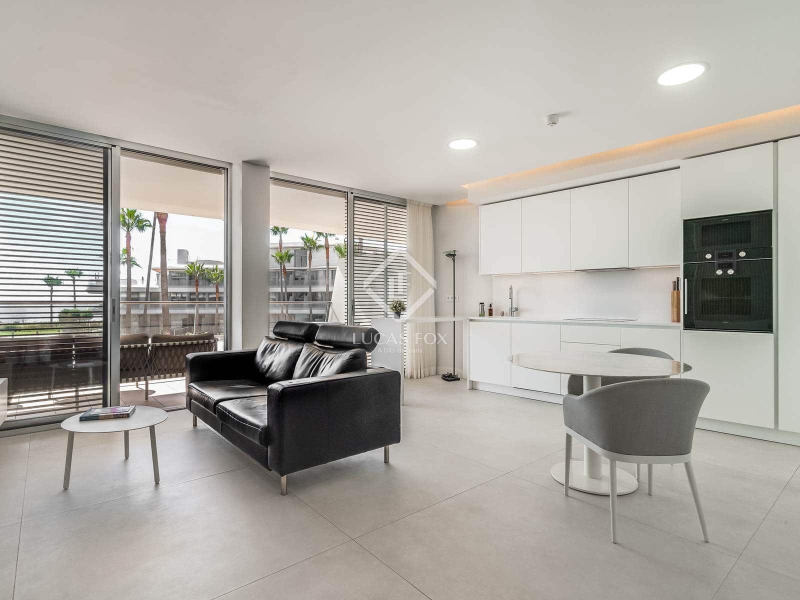 Apartamento de 2 habitaciones en Estepona en venta con piscina garaje - 948.000 € (Ref: 9142187)