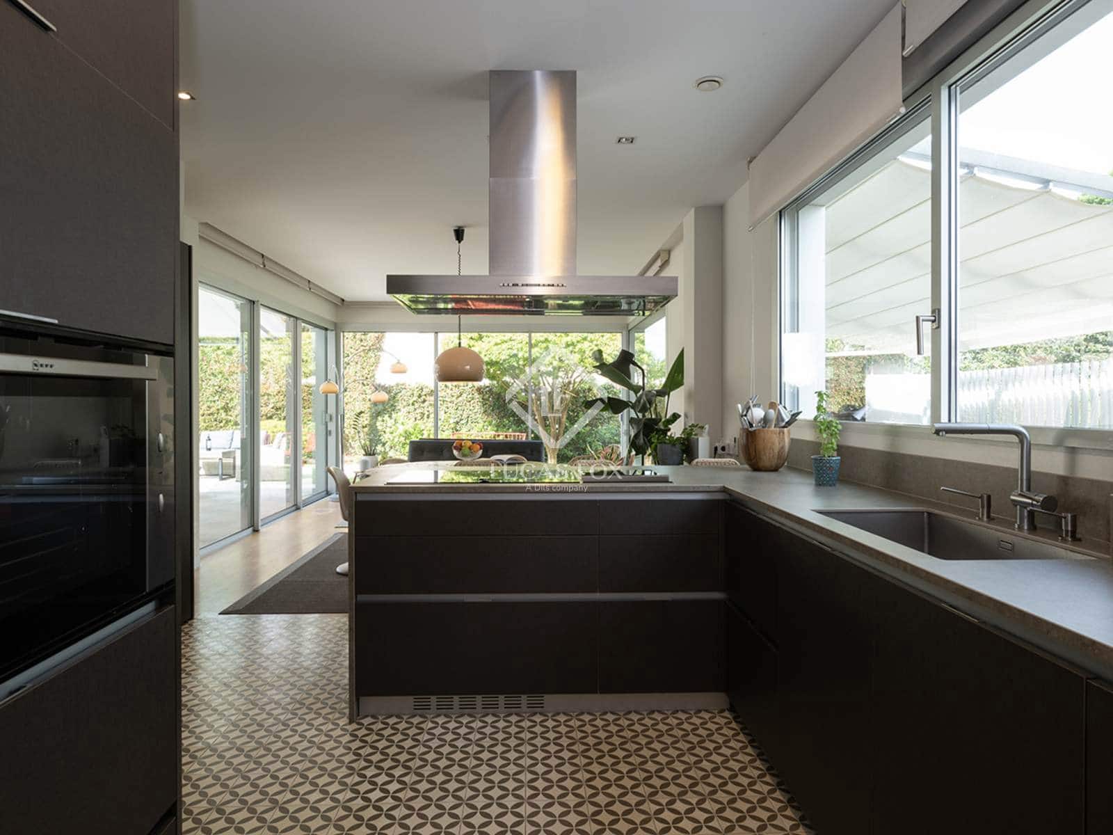 5 soverom Villa til leie i Vigo med svømmebasseng garasje - € 5 000 (Ref: 9142188)