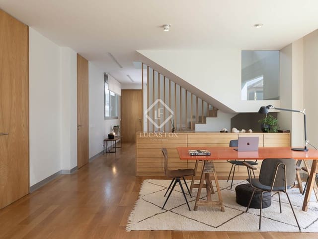 5 bedroom Villa for rent in Vigo with pool garage - € 5,000 (Ref: 9142188)