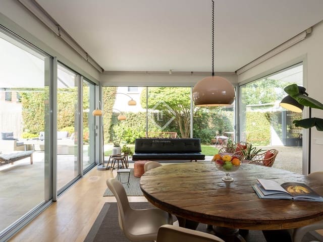 5 bedroom Villa for rent in Vigo with pool garage - € 5,000 (Ref: 9142188)